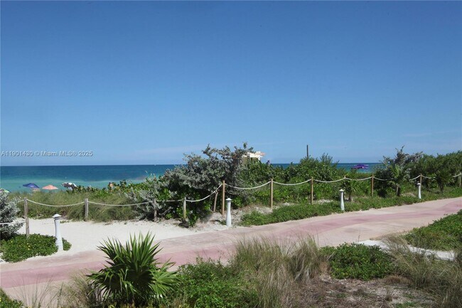 Building Photo - 6917 Collins Ave