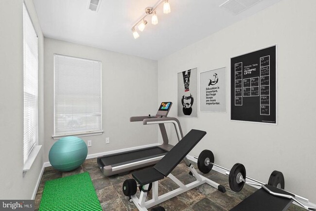 Building Photo - 519 Ensemble Ct