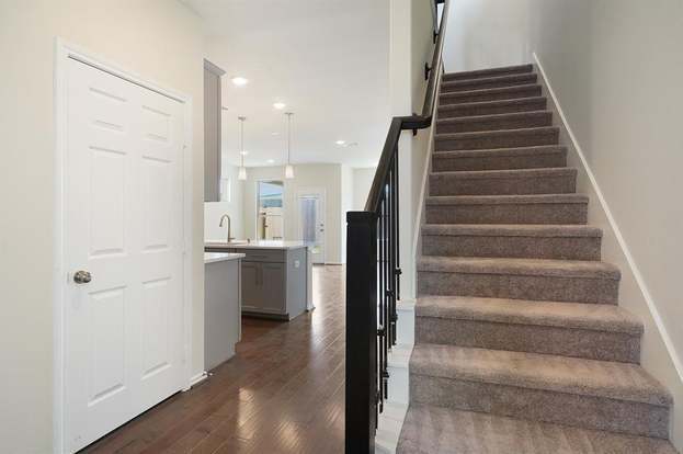 Building Photo - 8647 Cedardale Park Dr