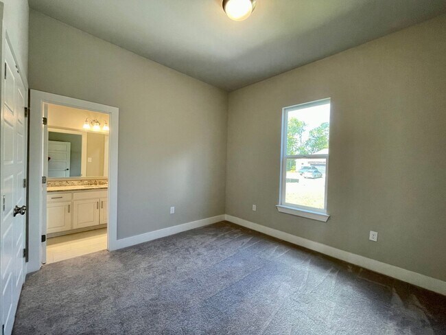 Building Photo - 4 Bed 3 Bath in Southhaven! Move-In Ready! $500 off first month with 30 day move in**