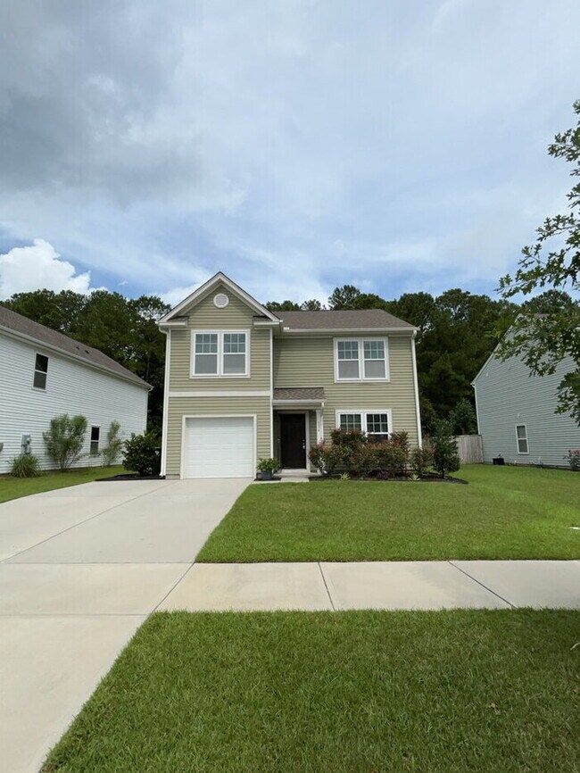 Building Photo - 114 Rockingham Way