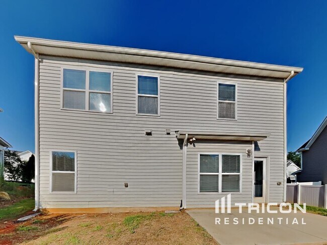 Building Photo - 508 Lakemont Dr