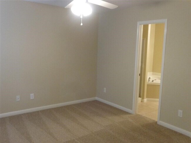 Building Photo - 9422 Ivory Trail Ln