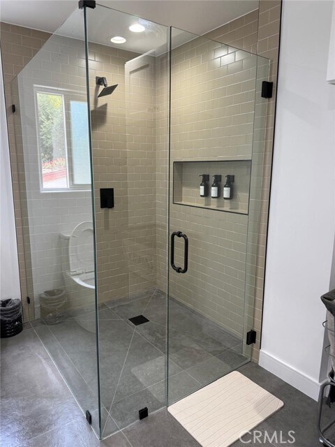 Primary Photo - 22237 Buenaventura St