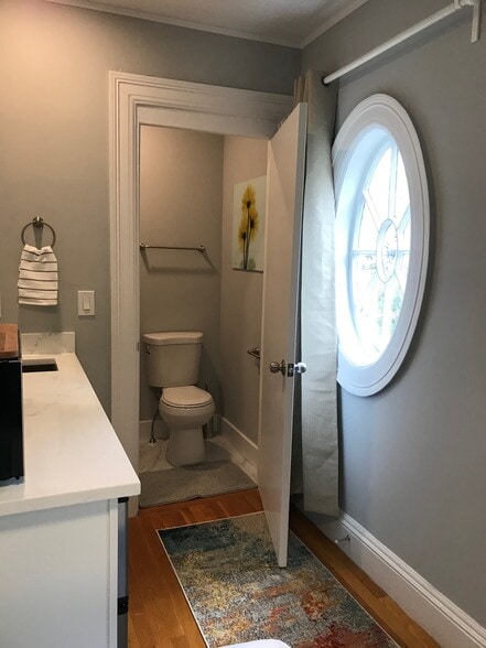 Building Photo - 50 Irving St