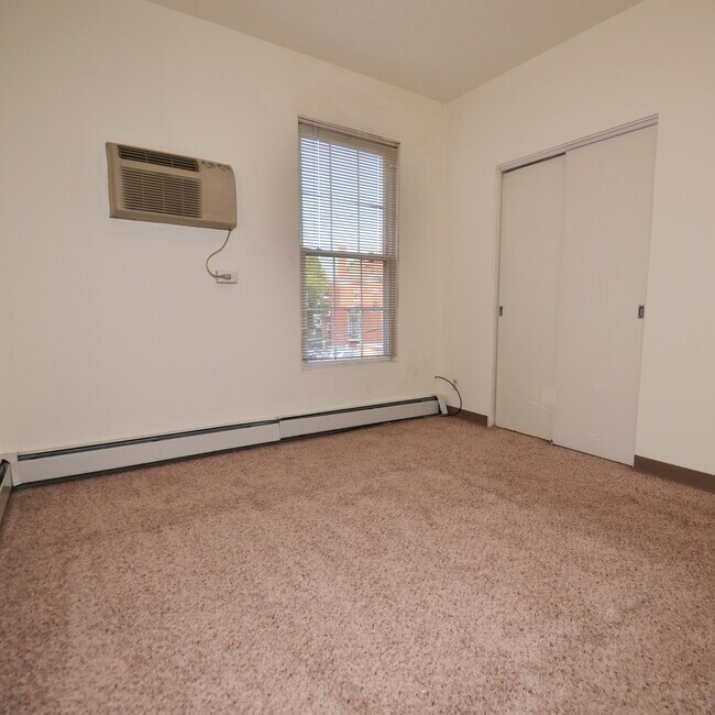 Building Photo - 3 Rosary Way