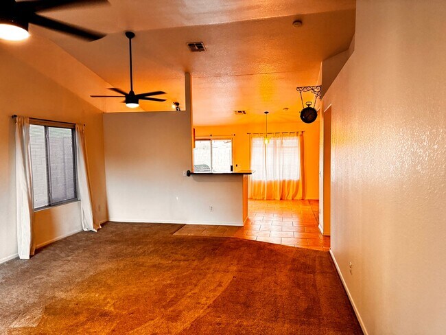 Building Photo - Apache Junction 3 bedroom rental