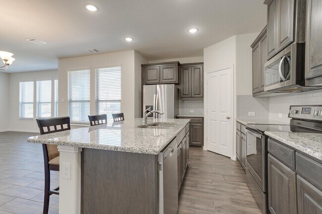 Building Photo - 6721 Farsight Dr