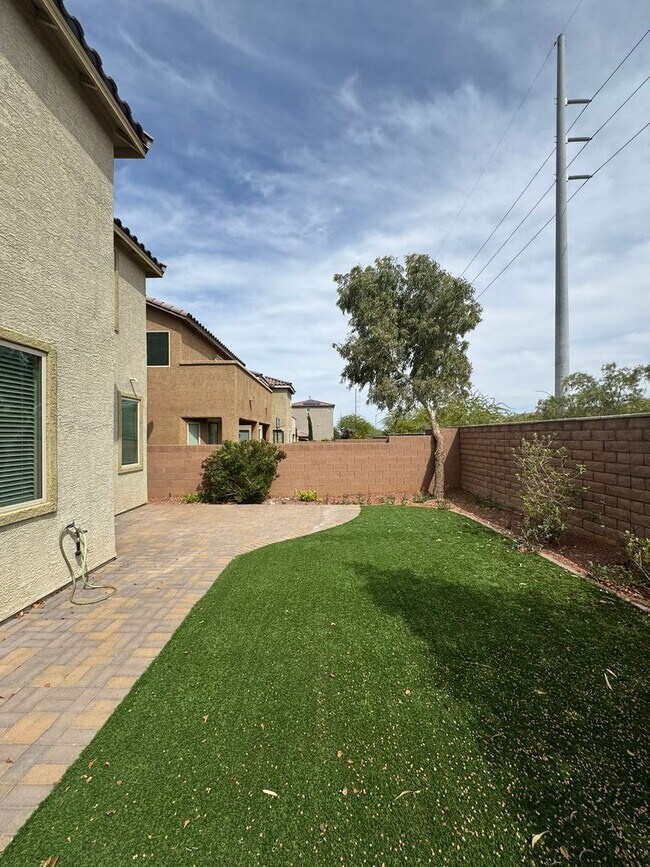 Building Photo - Brand New Home for Rent in Mountains Edge