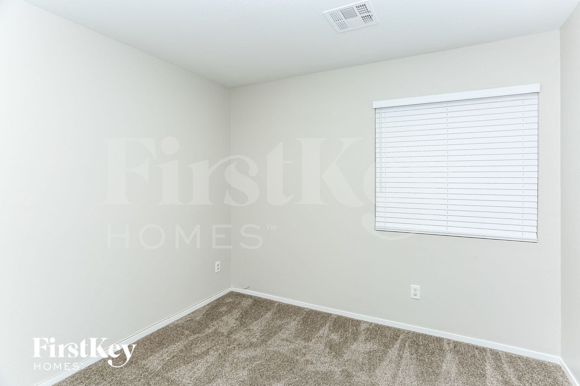 Building Photo - 9037 Meisenheimer Ave