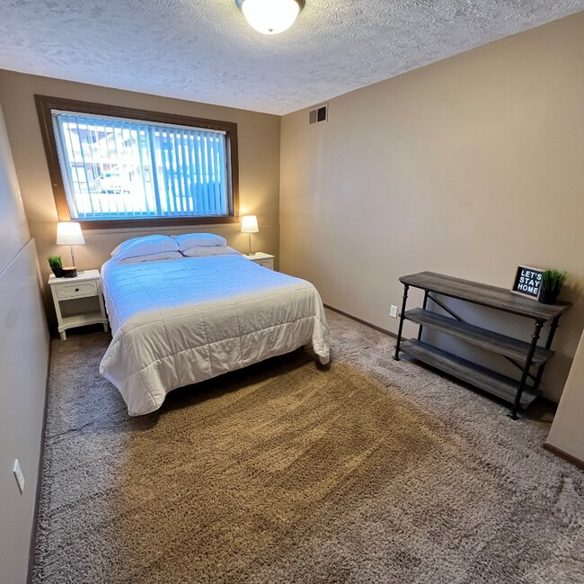 Building Photo - 1800 Knox St