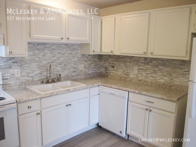 Building Photo - 937 Westminster Ln