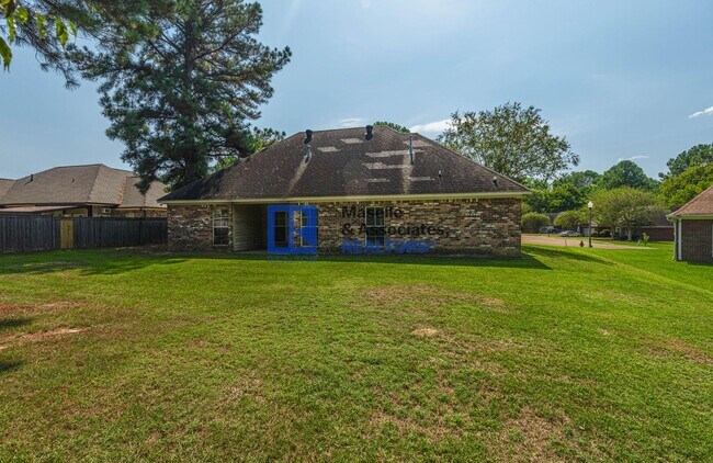Building Photo - 3 Bed/2 Bath Home in Madison in Devlin Spr...