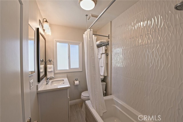 Building Photo - 1319 W Bay Ave