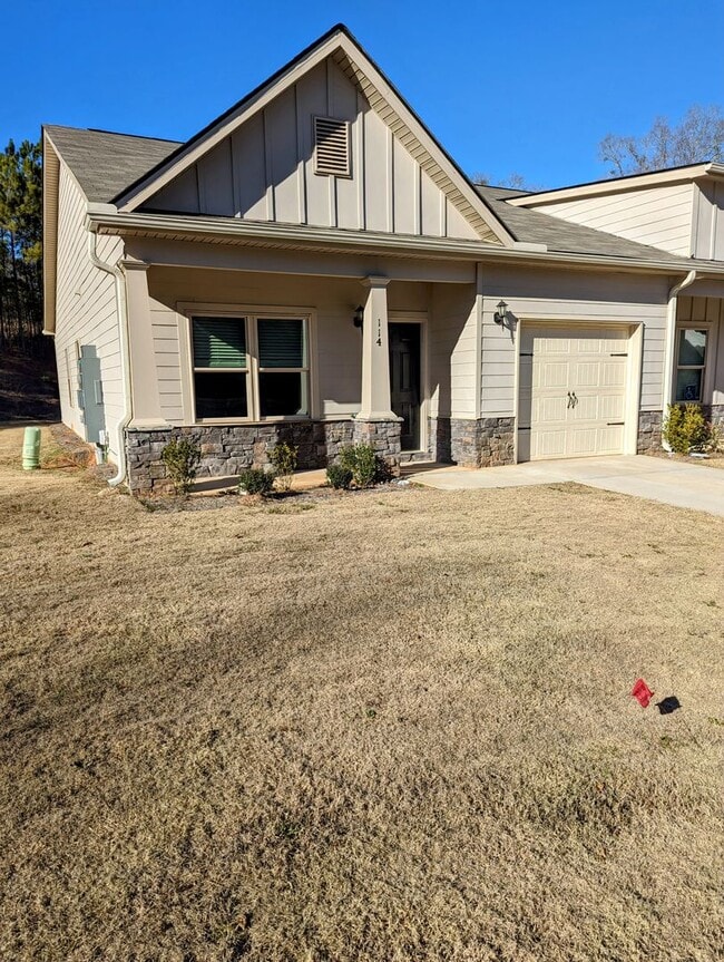 Building Photo - *Rent Special* Gorgeous Newer Constuction ...