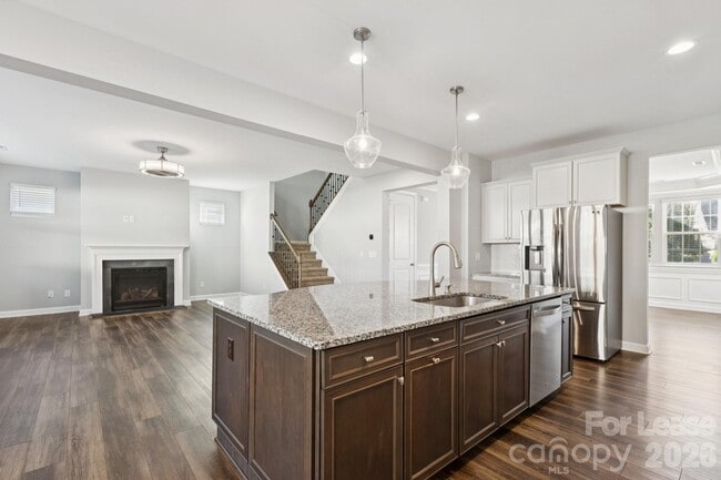 Building Photo - 15311 Red Canoe Way