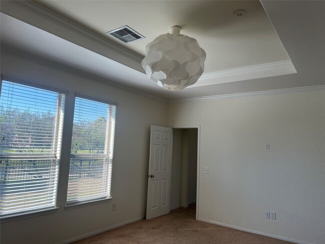Building Photo - 15419 Benson Landing Dr
