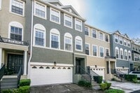 Building Photo - 1426 Harbour Walk Rd