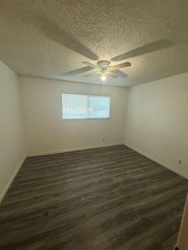 Building Photo - MOVE IN SPECIAL $500 OFF FIRST MONTH RENT ...