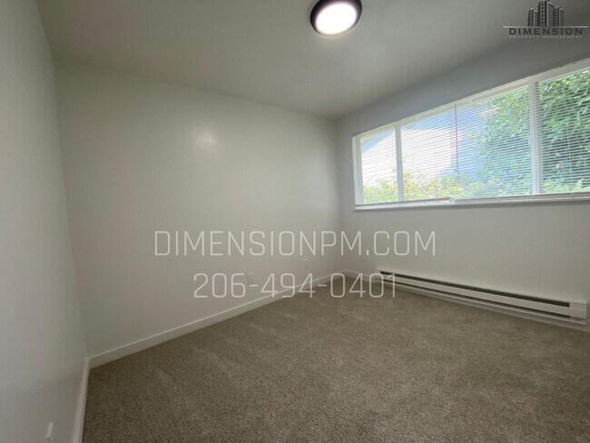 Building Photo - 310 Bedrock Dr
