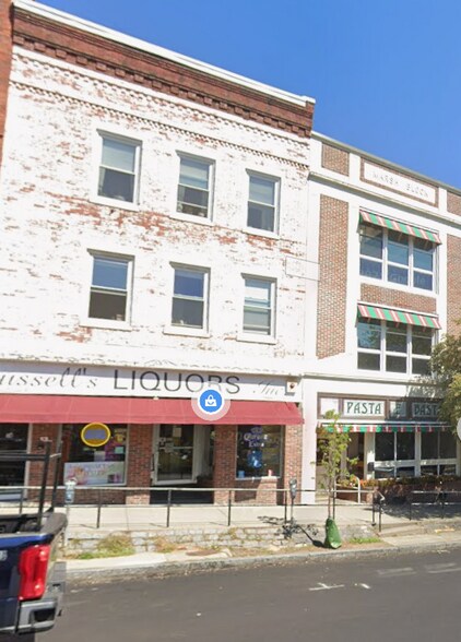 Building Photo - 16 Main St