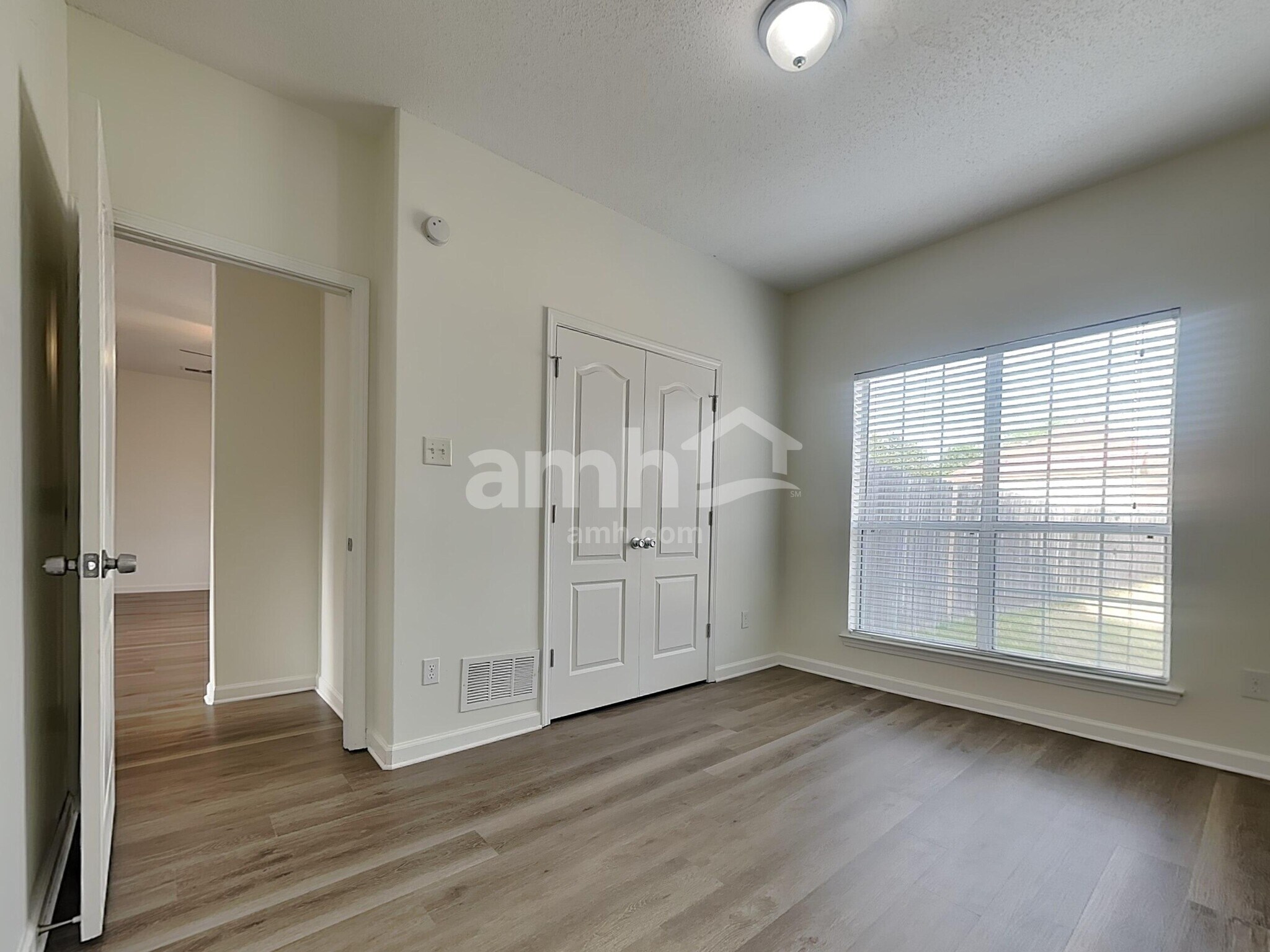 Building Photo - 7138 Arcastle Loop E