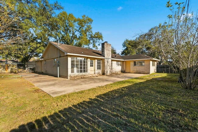 Building Photo - 11202 Sagehill Dr