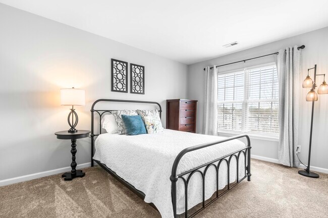 Building Photo - 5334 Berry Creek Cir