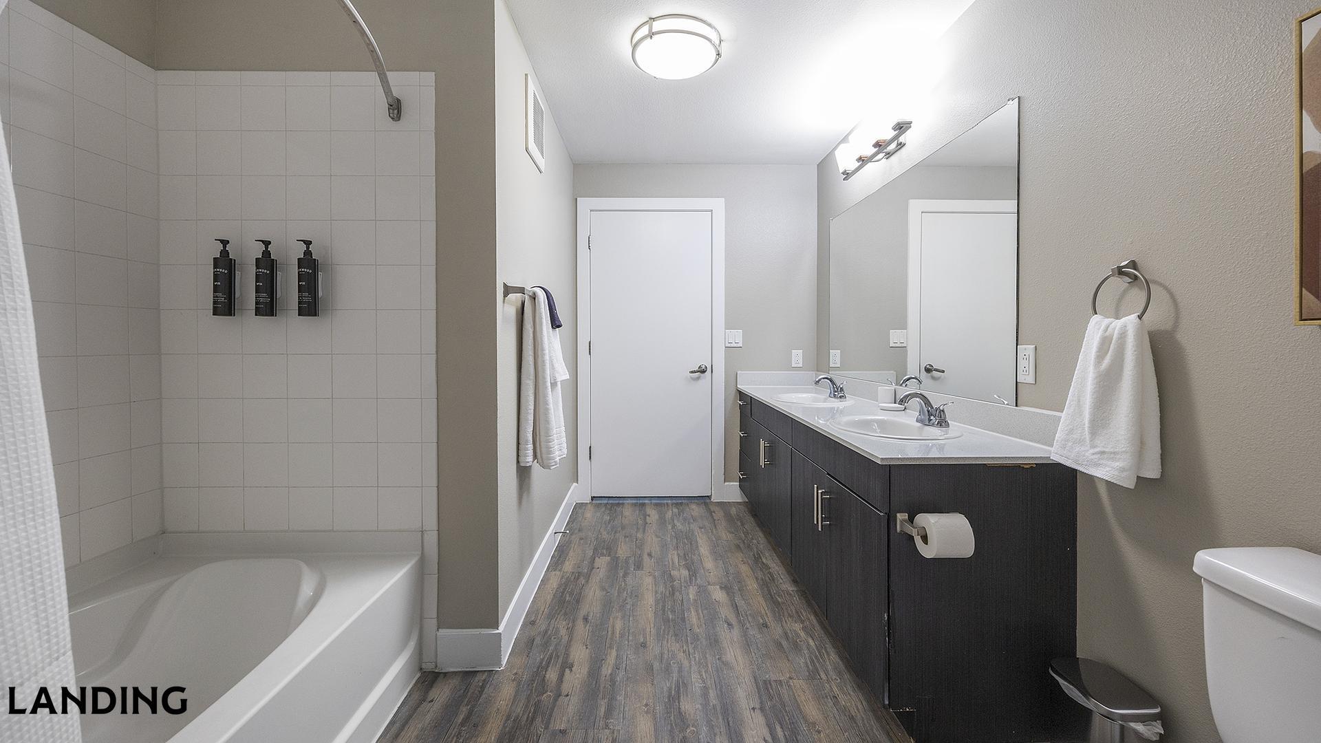 Building Photo - 1000 S Broadway