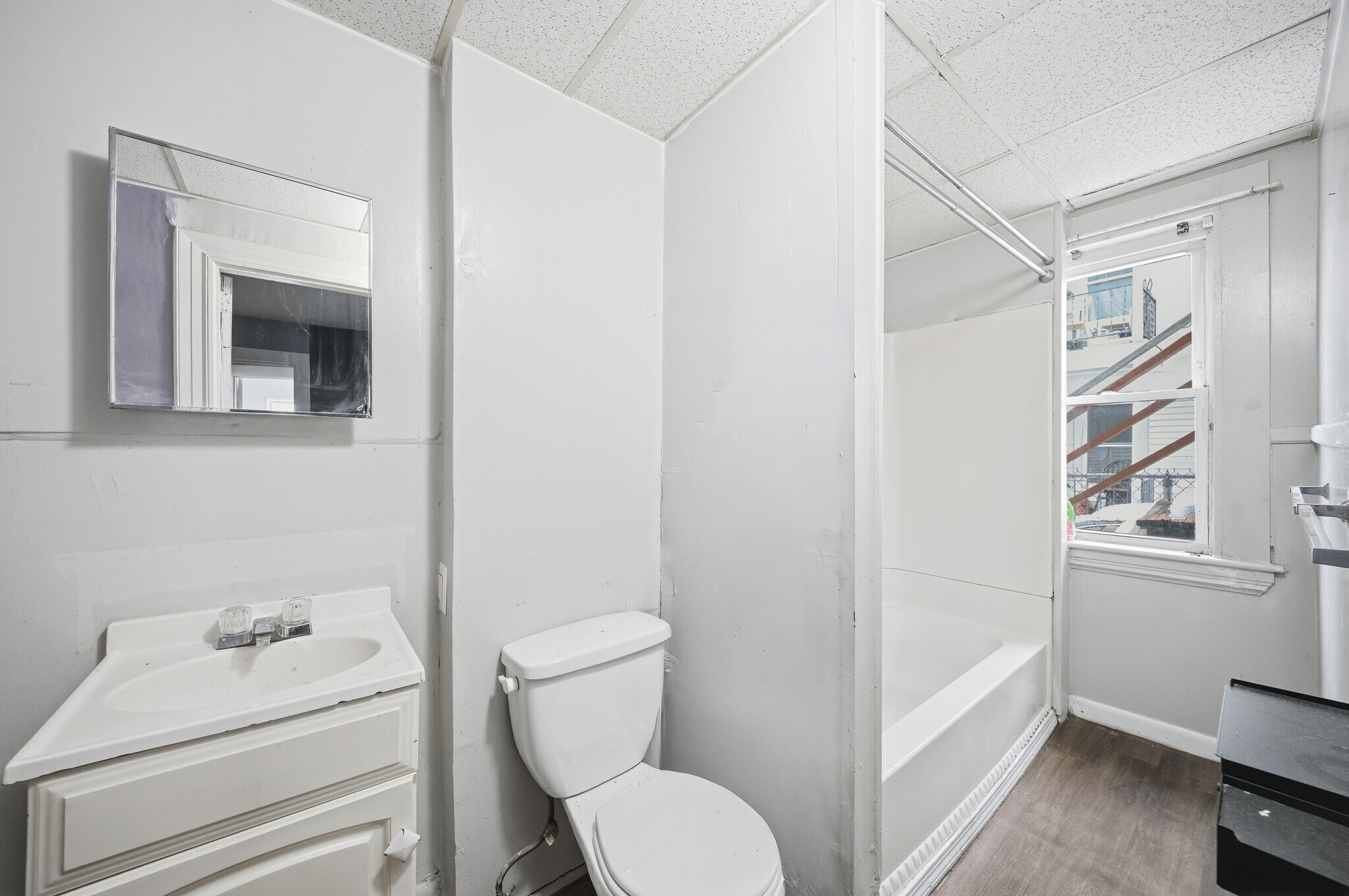 Building Photo - 367 Spruce St