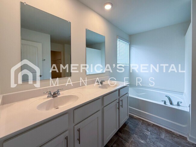 Building Photo - 17917 April Leigh Cir
