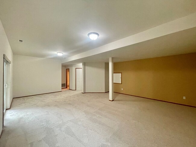Building Photo - Charming Home in quiet Sunset Landing Community, Edmonds!