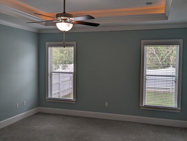 Building Photo - Beautiful 4 Bedroom, 3.5 Bath + Office Single Family Home Located in Ox Bottom Crest For Lease