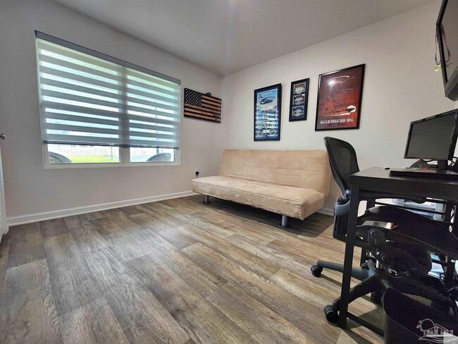 Building Photo - 7565 Steeplechase Blvd