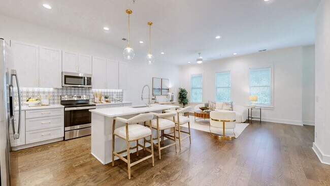 Building Photo - 425 Herringbone Ct