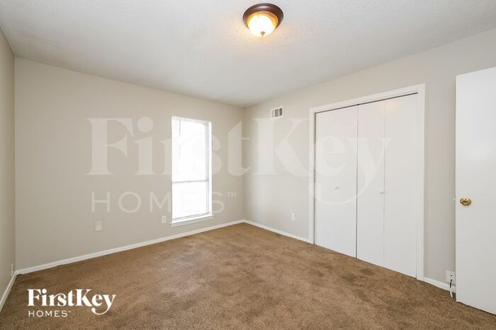 Building Photo - 4299 Crescent Park Dr
