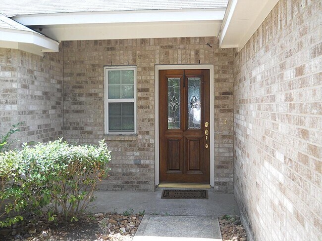 Building Photo - 26 Prairie Oak Dr
