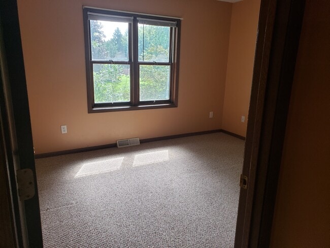 Building Photo - 2511 Thomas Ct