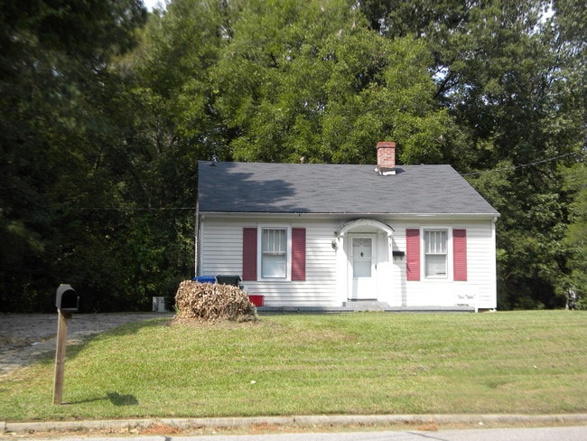 Primary Photo - 507 Bynum St N