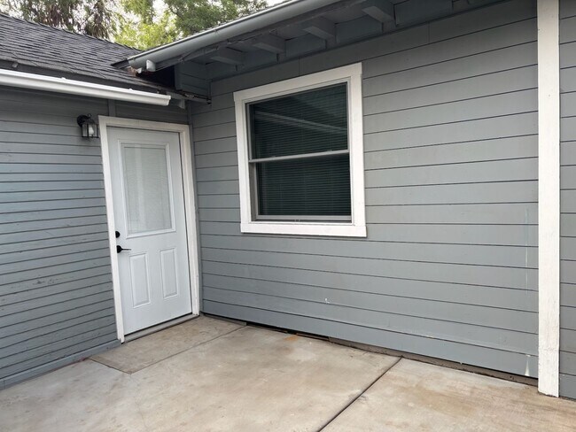 Building Photo - 3488 2nd St