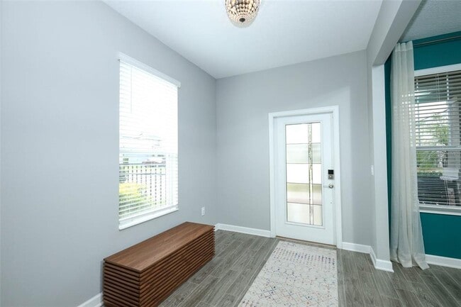 Building Photo - 12003 Theme Alley