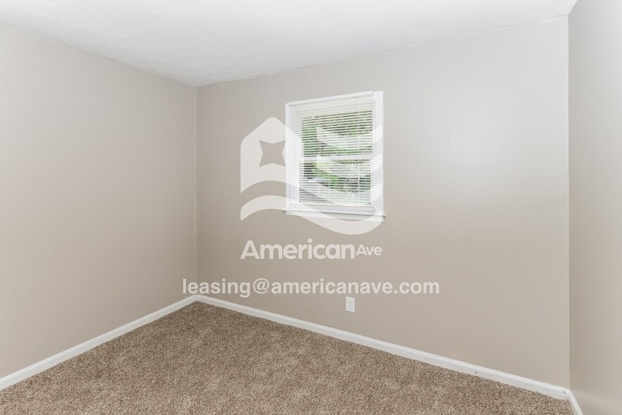 Building Photo - 145 Briarwood Cir