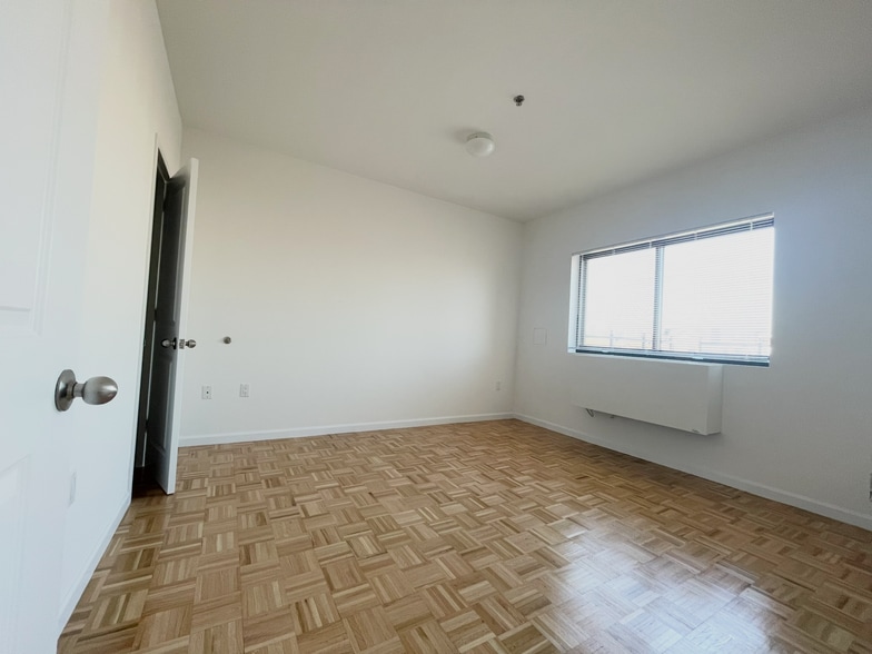 Building Photo - 3156 31st St