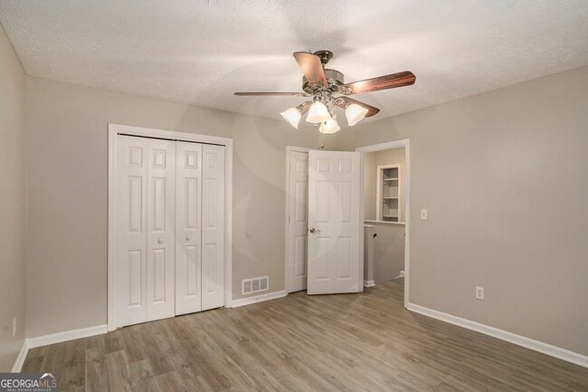 Building Photo - 9285 Cedar Ridge Dr NW