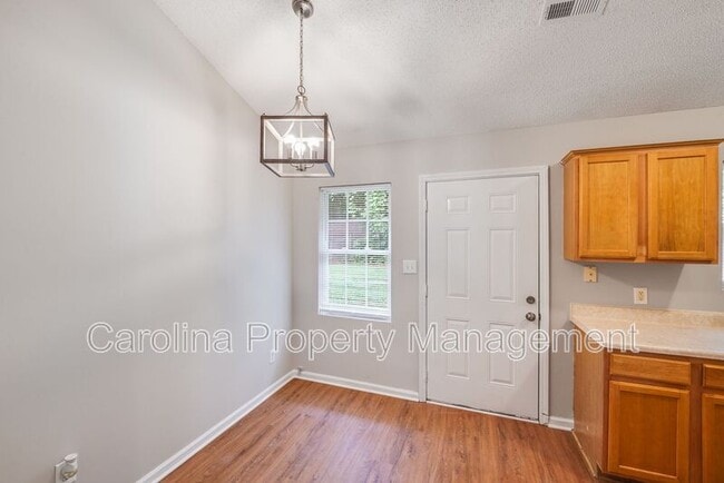 Building Photo - 2232 Blue Hampton Ln