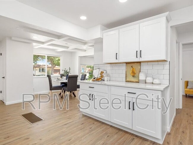 Building Photo - 62 Louis Nelson Rd