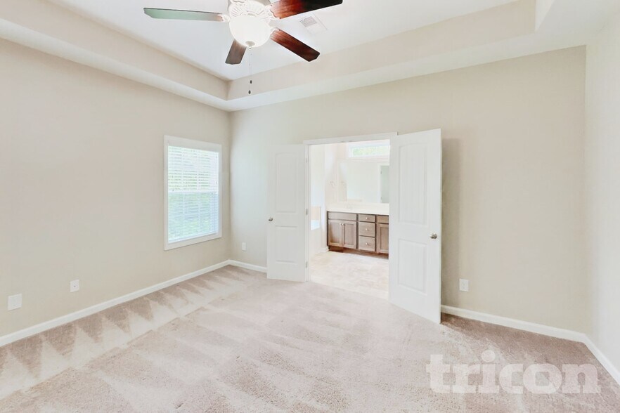 Building Photo - 925 Beverly Ct