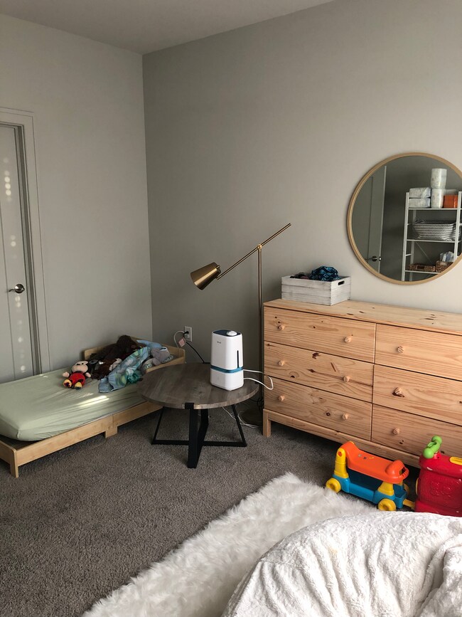 Guest Bed - 11 W Gay St