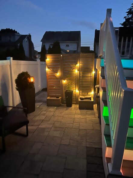 Building Photo - 12 Nutwold Ave