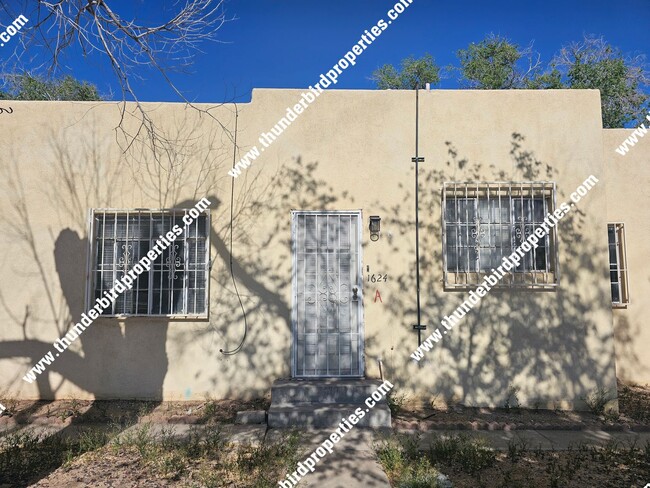 Building Photo - 1624 Coal Ave SE